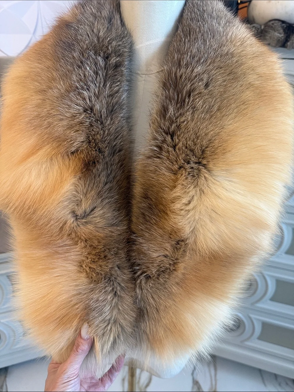 Saga red Fox fur thick wrap collar